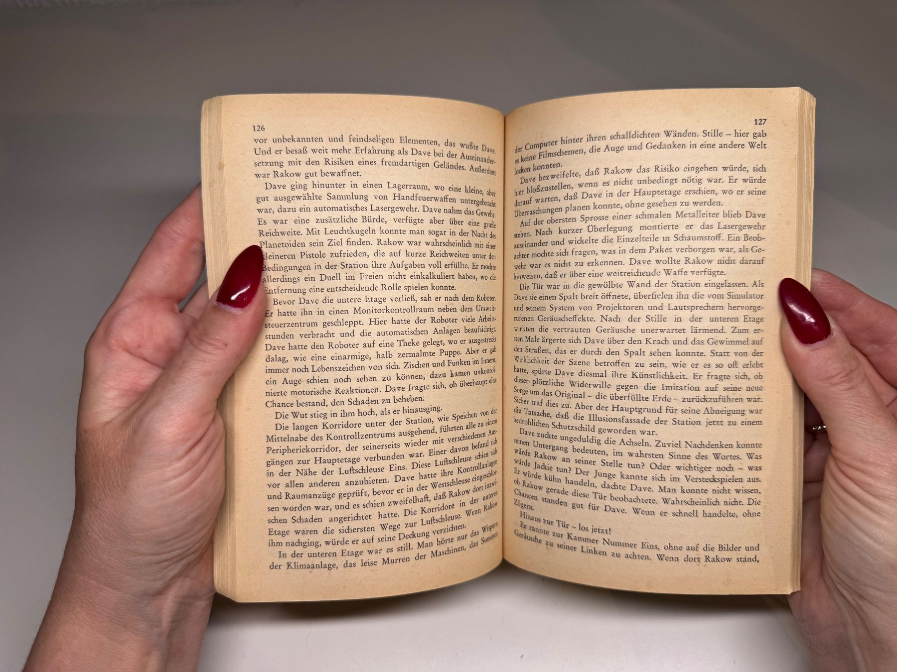Libri: ROMAN: Louis Charbonneau, Tod eines Roboters – Usato da Grosswangen venduto da Deutsche_Romane 7