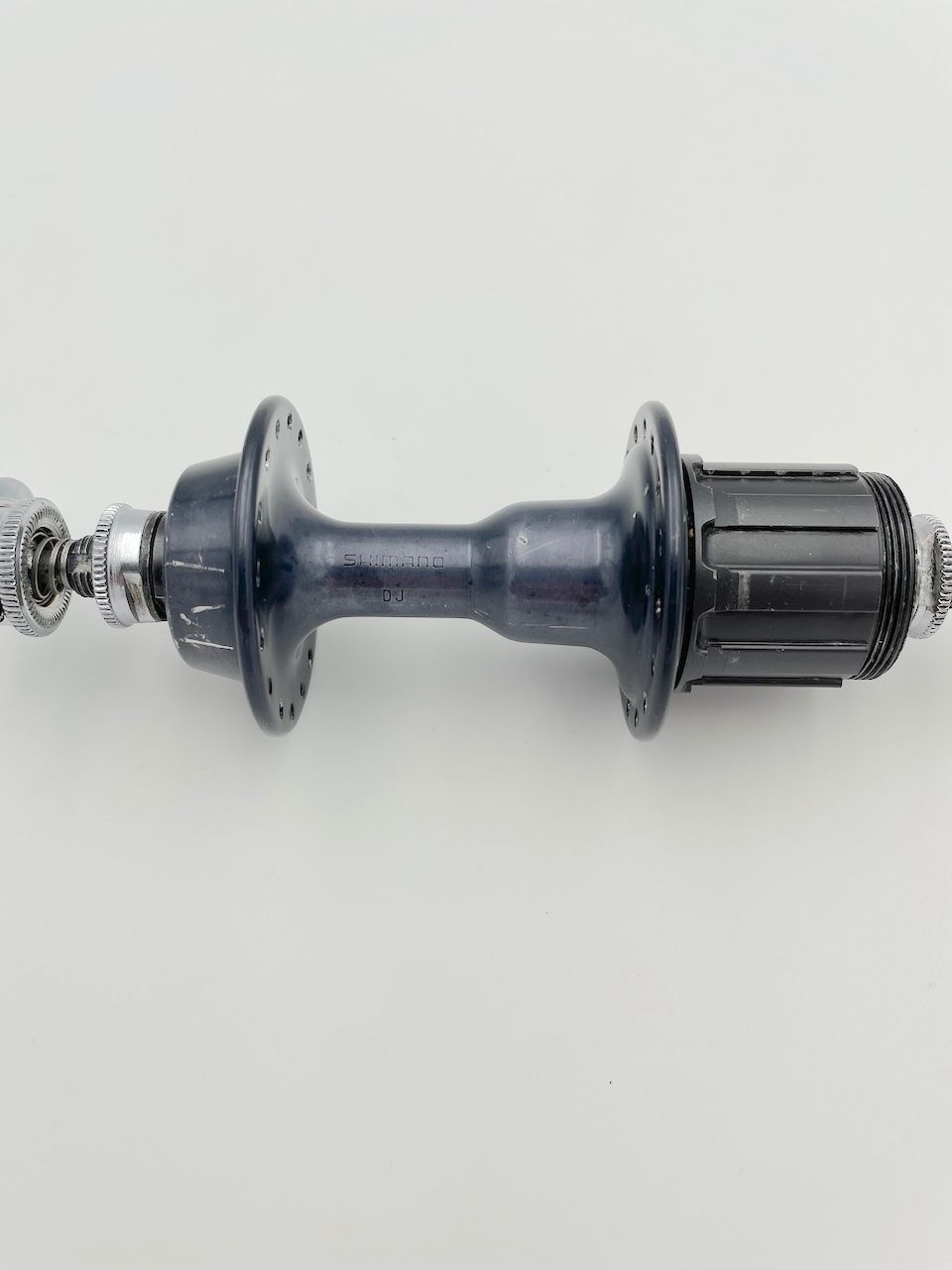 Pezzi di ricambio: Dura Ace Nabe Hinterrad schwarz – Usato da Solothurn venduto da VintageVelo81 3