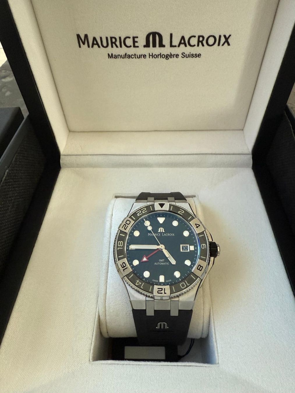 Maurice Lacroix Uhren: Maurice Lacroix Aikon Automatic GMT, neuwertig! – Gebraucht aus Vallon von Penny31 3