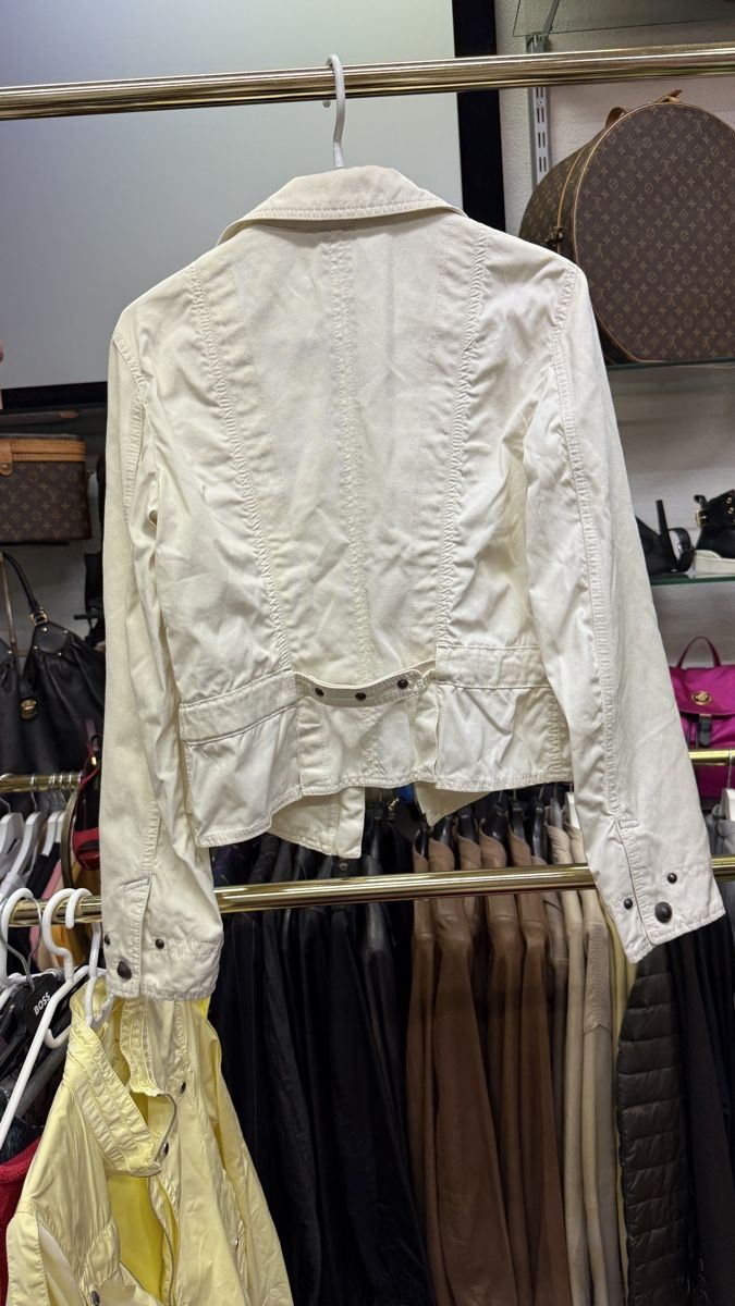 Marc Cain Giacche: Marccain Jacke – Usato da Lachen SZ venduto da HelvetiaLuxury 1