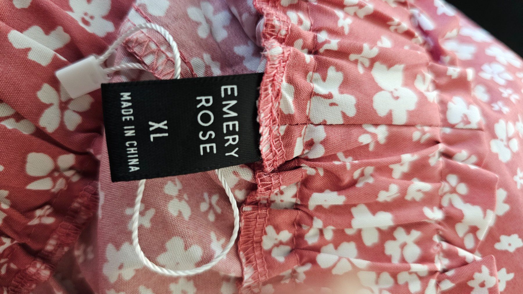 Gonne: Rock, Blumenmuster Grösse XL 44/46 – Usato da Niederglatt ZH venduto da Vanessa79 1