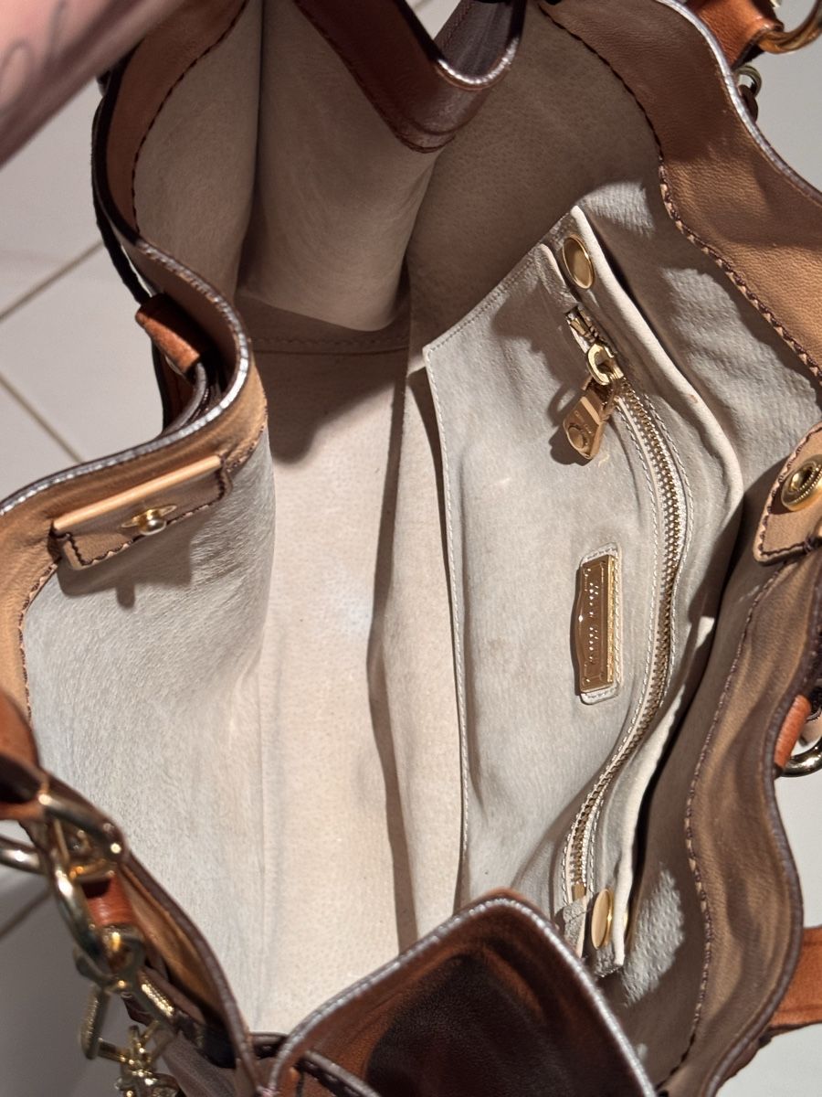 Miu Miu Taschen für Damen: Miu Miu Handtasche  – Gebraucht aus Besenbüren von susanna33 2