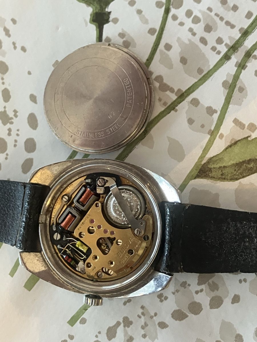 Bulova Uhren: Bulova accutron  – Defekt aus Fribourg von Snoopy-Mousi 3