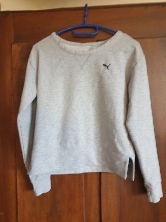 Puma Damenpullover Gr. S mit Rückenausschnitt