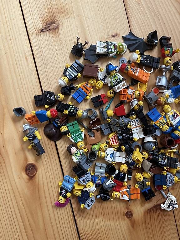 Giocattoli: Lego Minifiguren Lot – Usato da Basel venduto da sin_5npn 1