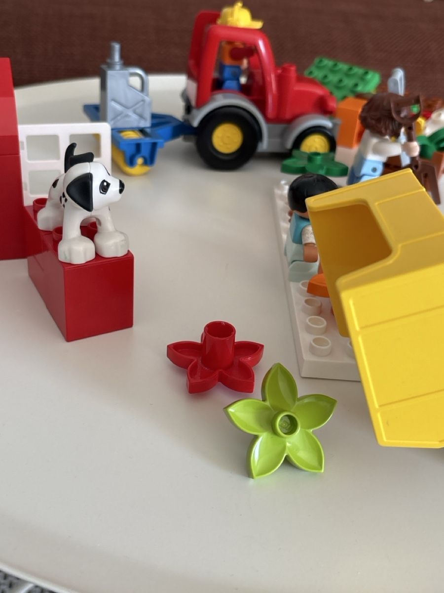 Lego Kit di costruzioni: Lego Duplo récolte et tracteur  – Usato da Lausanne venduto da pabernard 2
