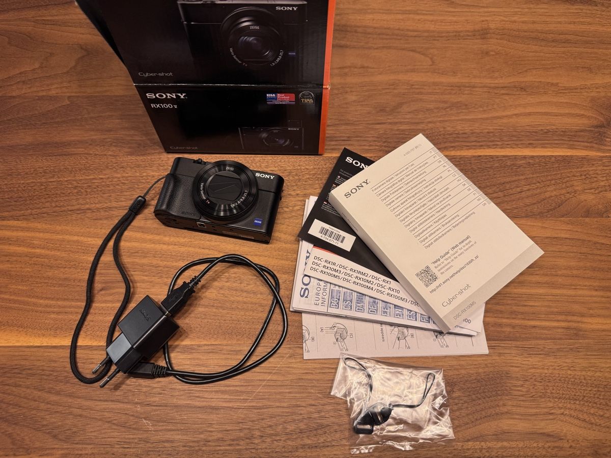 Sony Fotocamera: Sony RX100 V – Usato da Zofingen venduto da dDawge 1
