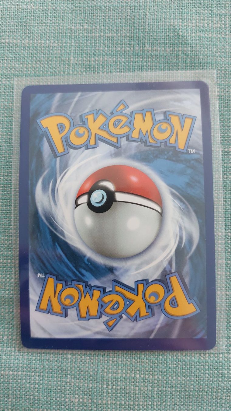 Pokémon Carte collezionabili: Galarian Zapdos V Chilling Reign – Nuovo (secondo la descrizione) da Bellinzona venduto da Pagur 1