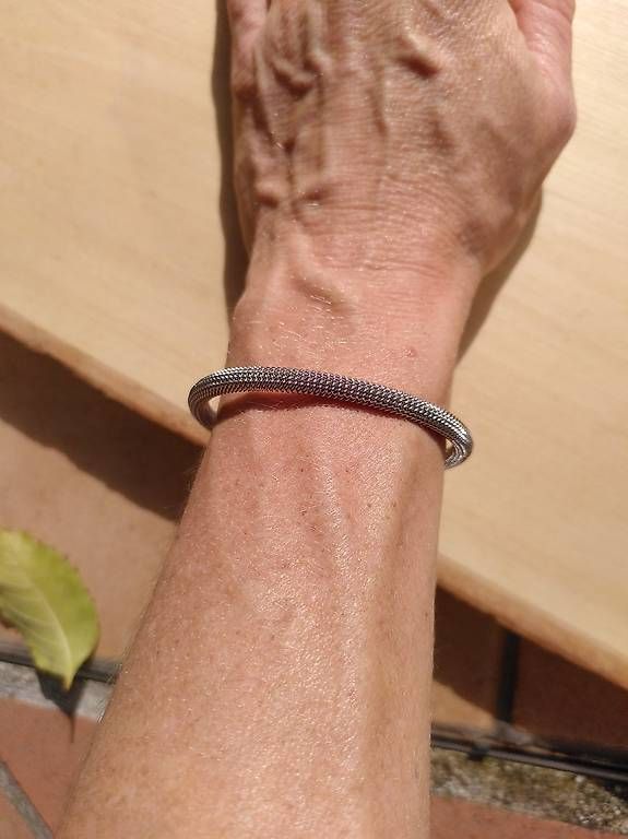 Bracciali & Braccialetti: Bracciale in acciaio bianco – Usato da Sessa venduto da uza_x5jm