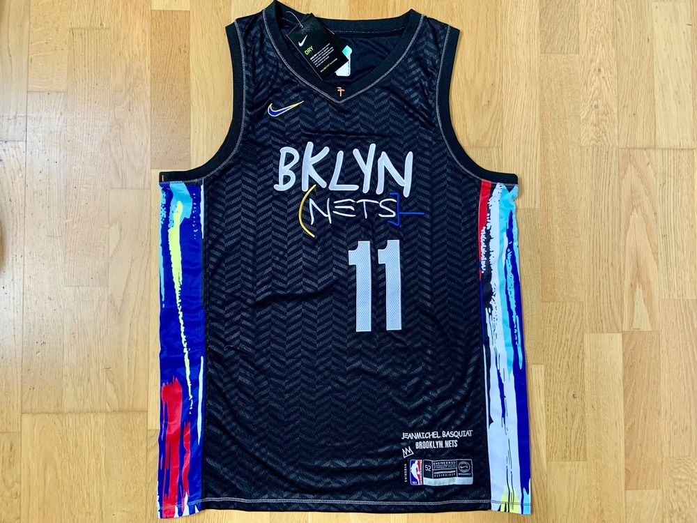 NIKE BROOKLYN NETS 11 KYRIE IRVING BASQUIAT JERSEY TRIKOT XL Kaufen