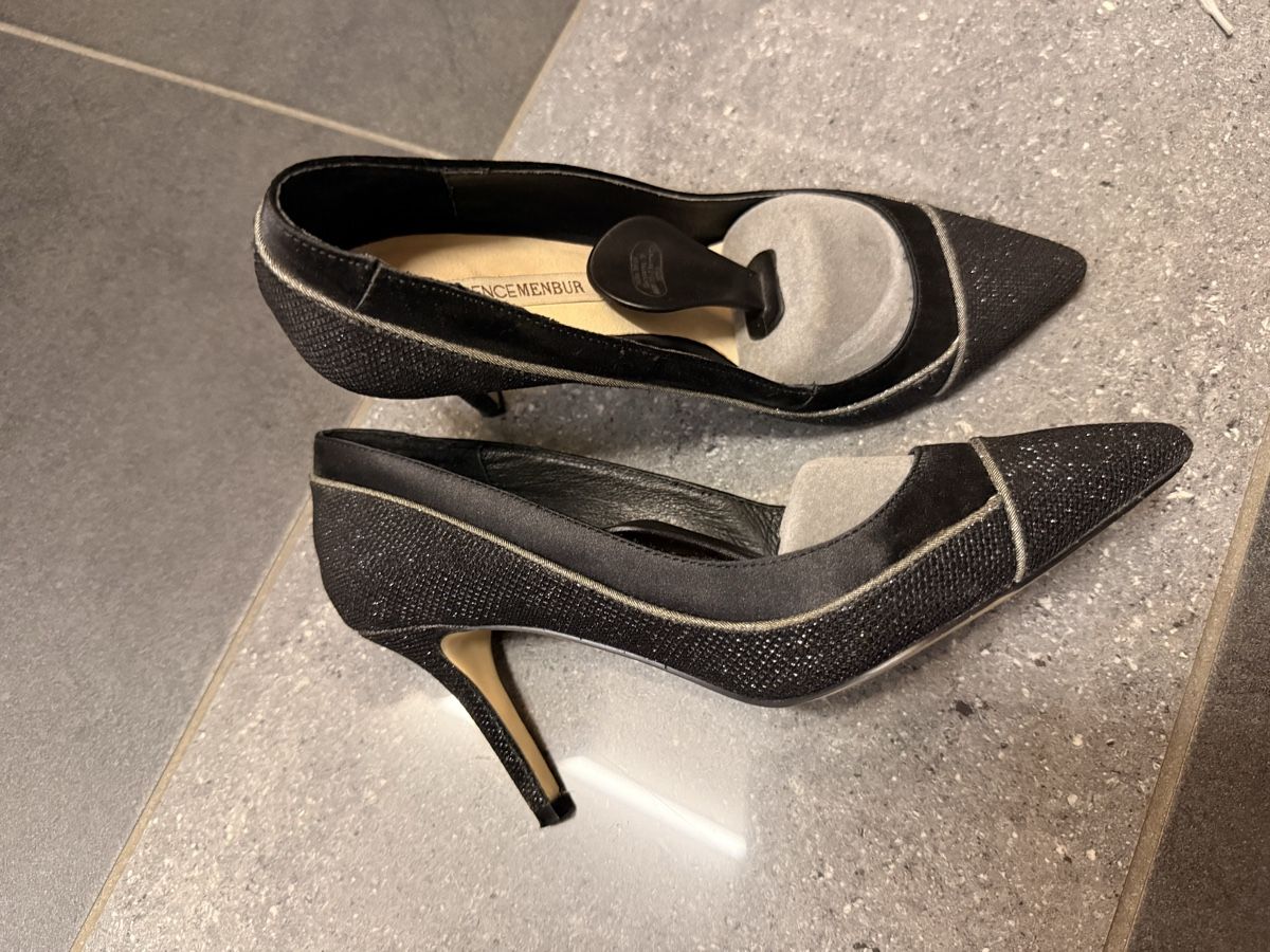 Scarpe da donna: Essence Menpur Pumps Gr. 38 – Usato da Flawil venduto da PWMU