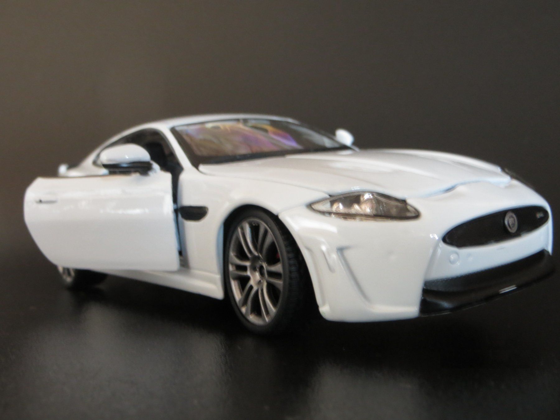 Bburago Voitures modèles: Jaguar XKR – D'occasion à Herisau par Simonalb 1