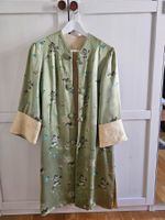 Damen Mantel im Kimono Stil grün mit Stickerei vintage