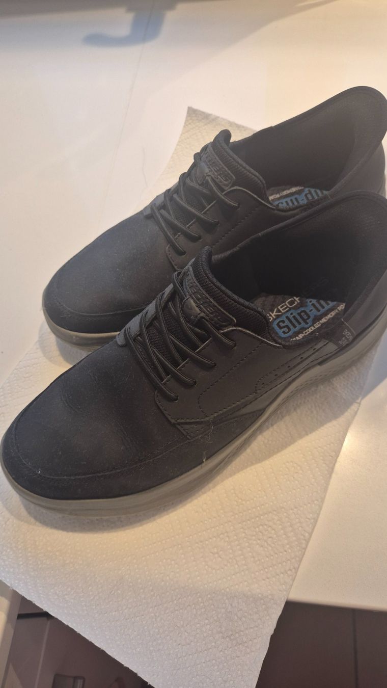 Scarpe da uomo: SKECHERS Schlupfschuh Herren GR..45 – Nuovo (secondo la descrizione) da Forch venduto da TLoughrin 1