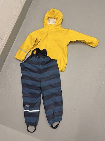 CareTec Regenanzug / Regenjacke / Regenhose (Gr. 104)