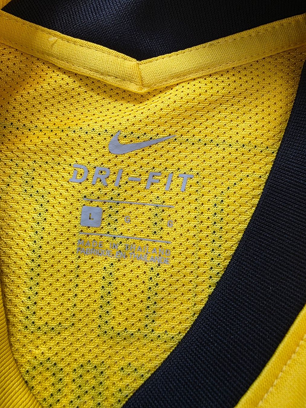 Nike Canottiere & Pantaloni: BSC YOUNG BOYS 21/22 TRIKOT – Usato da Lüchingen venduto da Jersey_Time 2