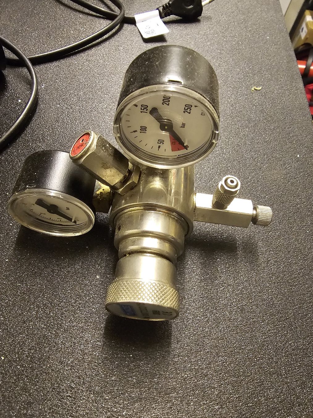 Pompes et pièces: co2 Ventil Tunze – D'occasion à Samstagern par FastLive 1