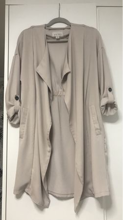 AMISU Übergangsjacke Gr. 34 beige Trenchcoat Damen