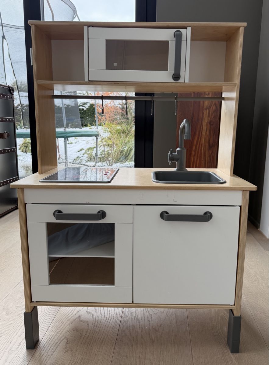 Ikea Giocattoli: IKEA Wooden Play Kitchen – Usato da Zug venduto da mbe_t5j2 1