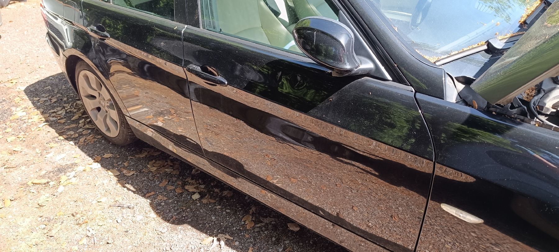 BMW Tutti pezzi di ricambio auto: Türe VL E90 E91 Schwarz Metallic 475 – Usato da Zihlschlacht venduto da bra_tr2r 2