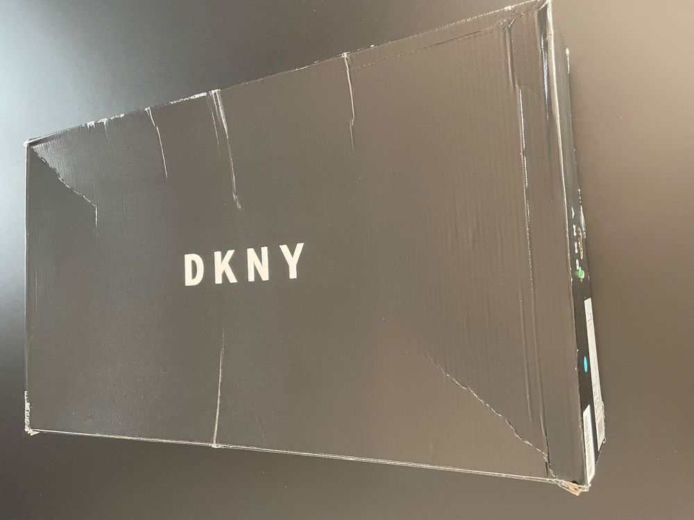 Bottes Lena de DKNY comme neuve portée 3x 8