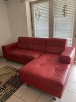 Rotes Ledersofa mit Schlaffunktion, Top Zustand!
