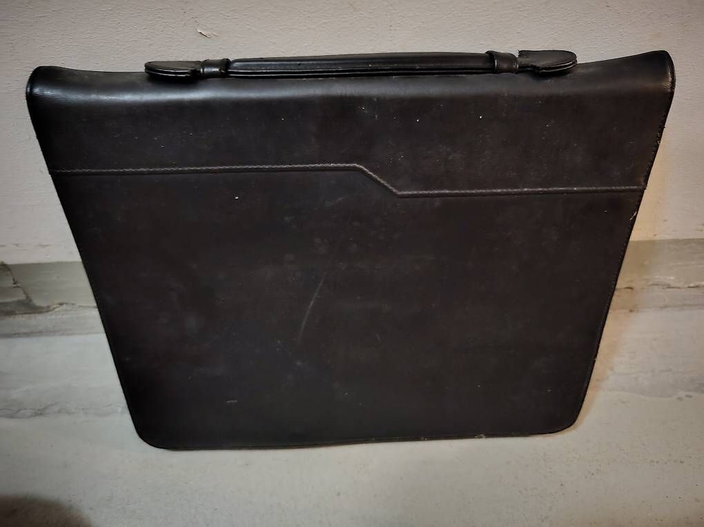 Valises & Sacs: Aktentasche Leder – D'occasion à Oberwil BL par vin_x5w9 1