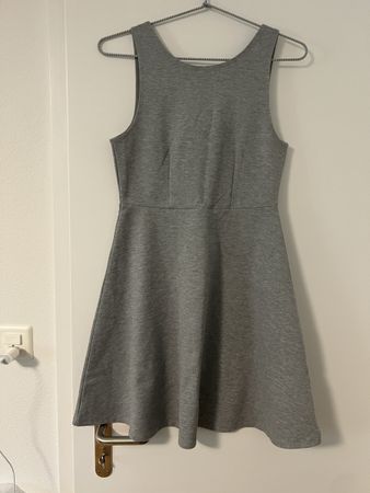 Graues Skaterkleid (Gr.M)