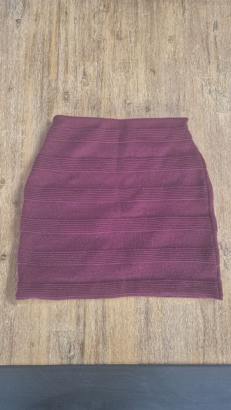 Gonne: Burgundy Skirt from Primark - S – Usato da Wallisellen venduto da Camcha