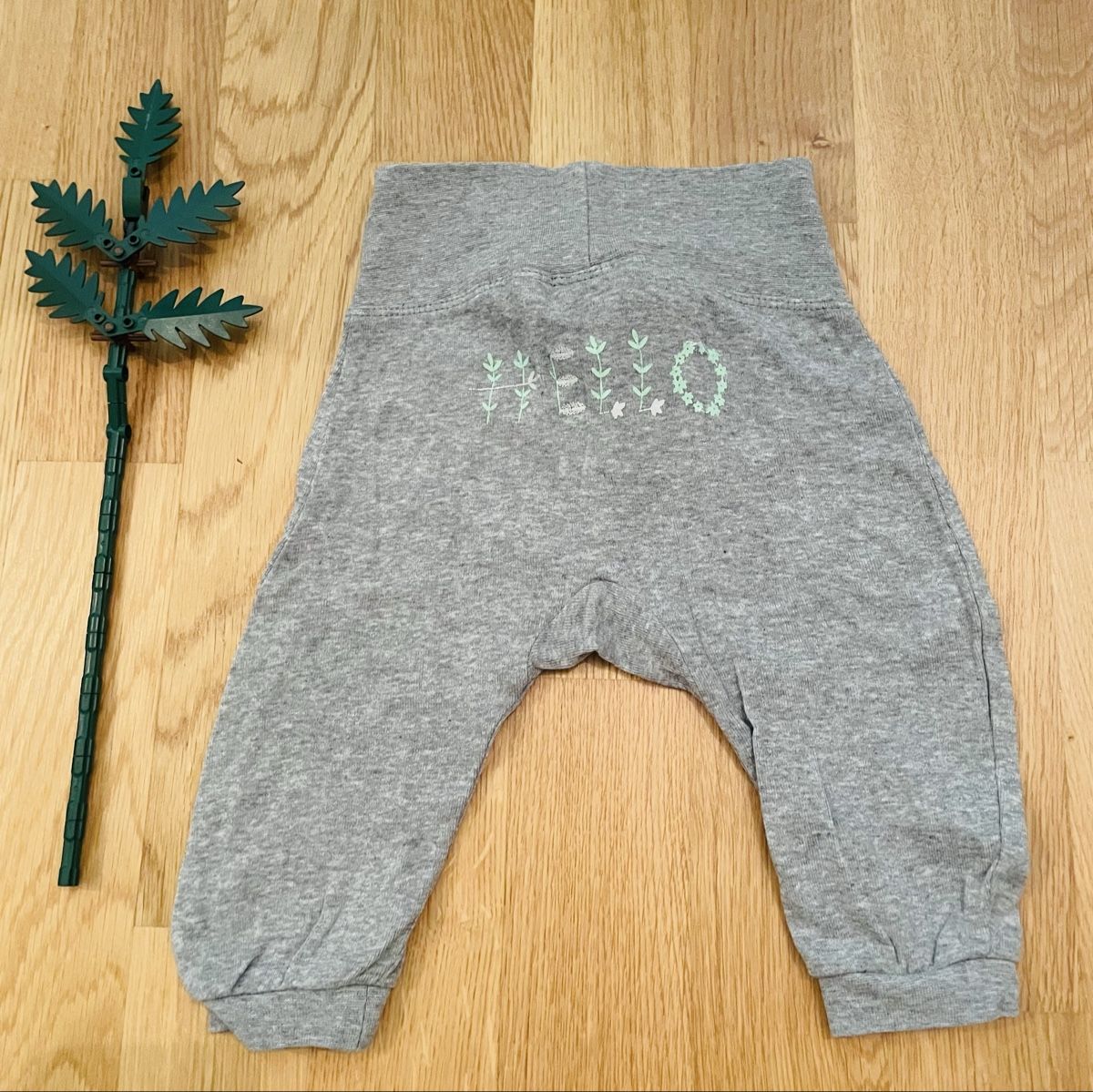 Kleiderpakete & -sets: Set x2 confy Baby pants – Gebraucht aus Zollikerberg von BS.SM 1