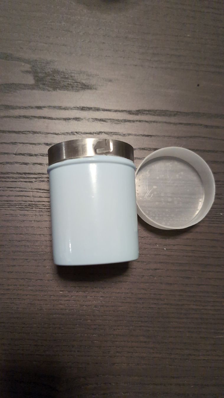 Behälter & Ähnliches: Thermosbecher gebraucht 9cm hoch – Gebraucht aus Root von Rey 1