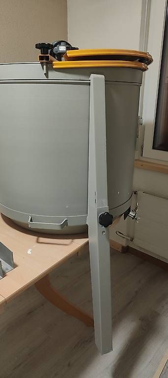 Tutte le macchine: Honigschleuder  – Usato da Silenen venduto da MB1992