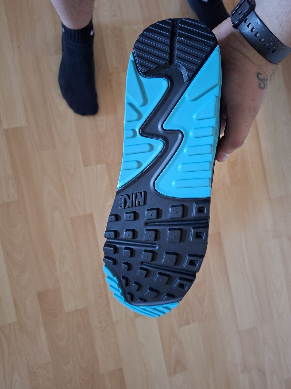 Scarpe da uomo: Nike Air Max 90 Herren Grösse 45 neu – Nuovo (secondo la descrizione) da Niederrohrdorf venduto da luc_cw2h 4