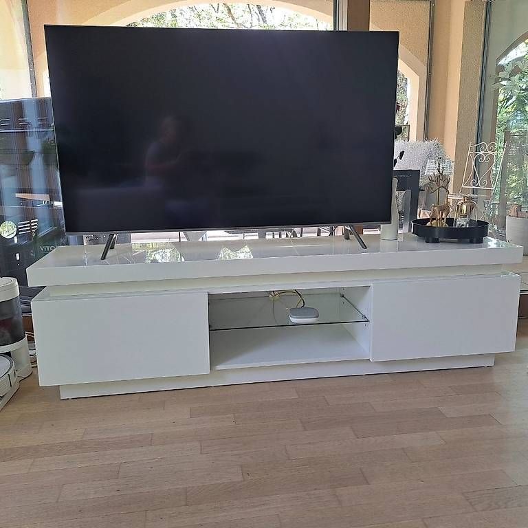 TV Möbel: TV Möbel und Kommode – Gebraucht aus Au SG von Wonnysg 2