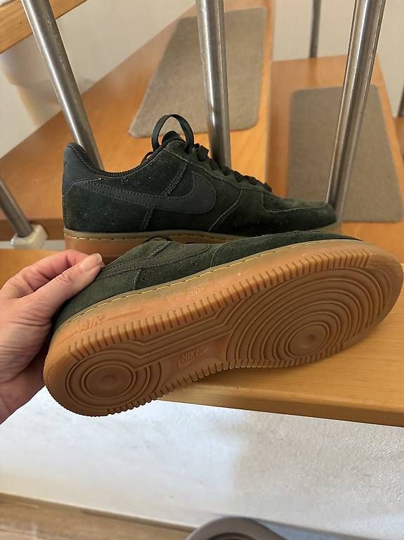 Nike Scarpe da donna: Nike Air Force 1'07 LV8 Suede – Nuovo (secondo la descrizione) da Perroy venduto da barballalla 3
