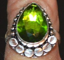 Ring L-7076 – Peridot Edelstein – 16,5mm Innendurchmesser