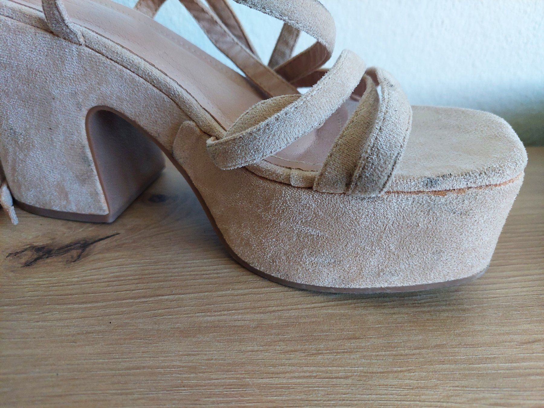 Scarpe da donna: HELLBEIGE/ROSA SANDALEN GR. 38 – Usato da Münchenstein venduto da Strupfi 4