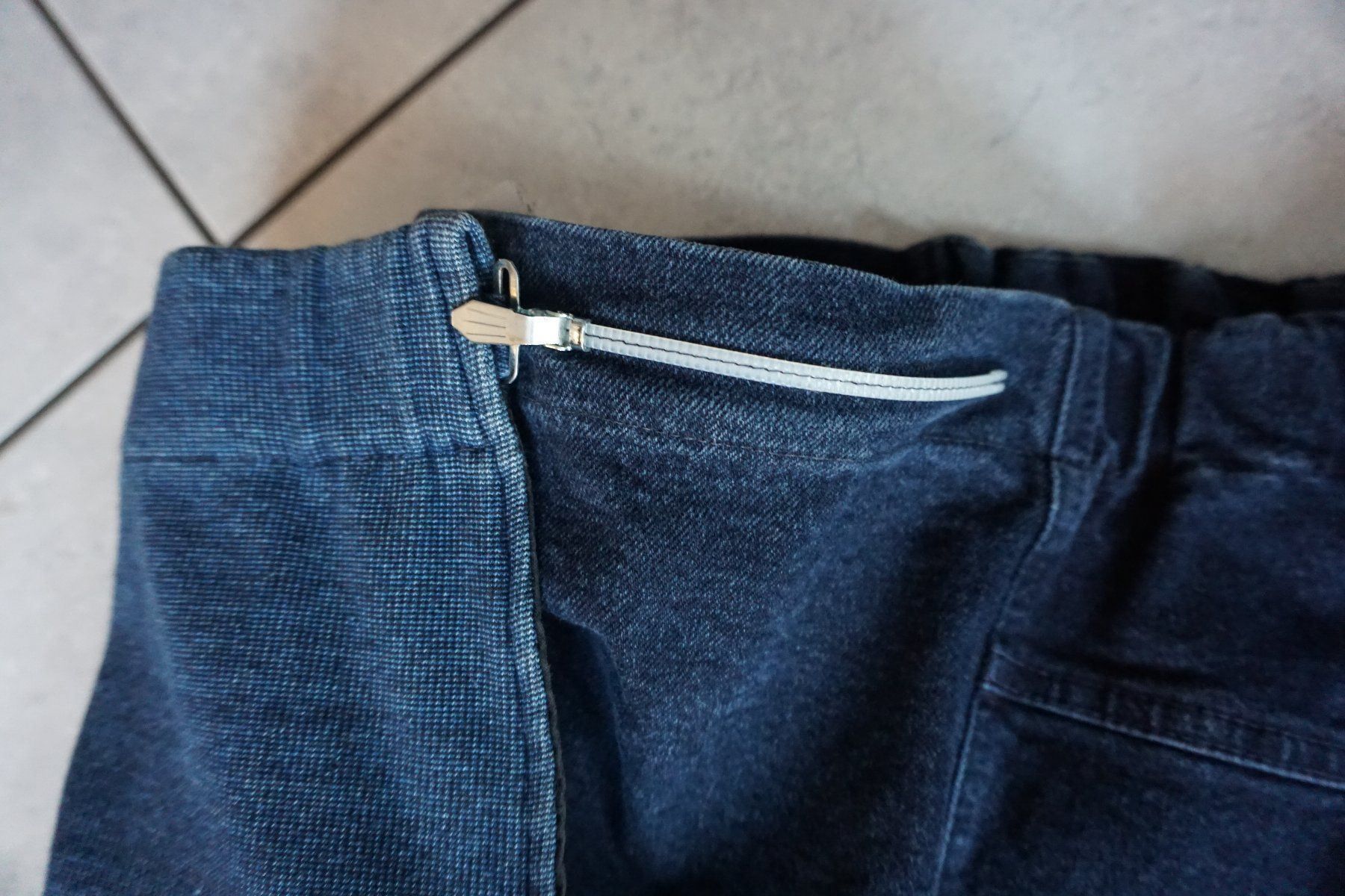 Pantaloni: Umstandshose Gr. 46 – Usato da Luterbach venduto da Eggenschw5 2