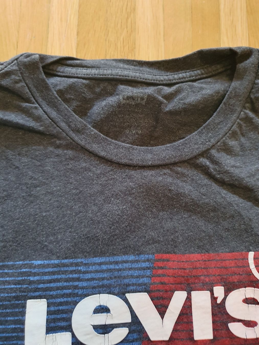 Levi's T-Shirts: Tshirt Levis Grösse M – Gebraucht aus Rothenburg von phi_t656 3