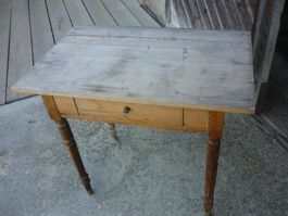 Antiker Holztisch mit Schublade, Shabby Chic,