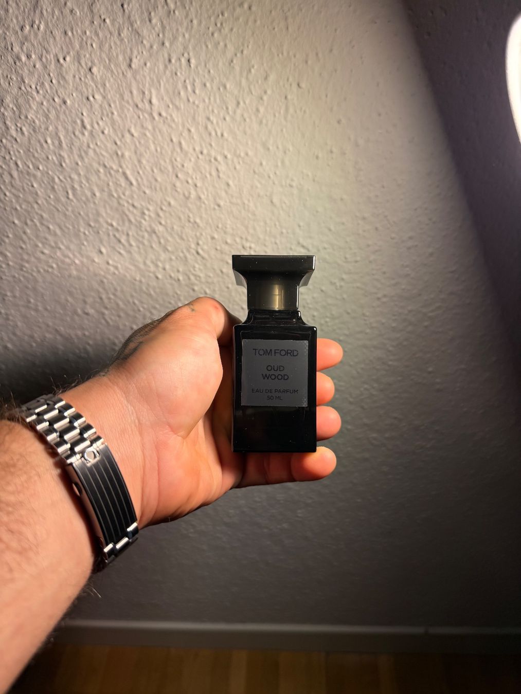 Tom Ford Profumi & Eau de Toilette: Tom Ford Oud Wood 50ml Eau de Parfum – Usato da Hinwil venduto da F.Schwitter 1