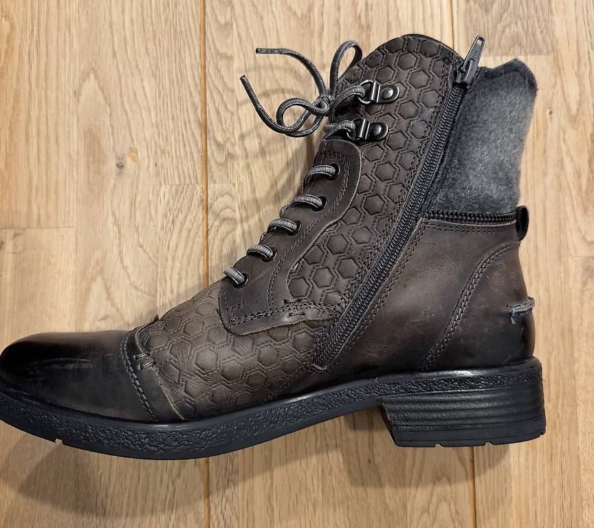 Bugatti Scarpe da donna: Winterschuhe Bugatti – Usato da Kriessern venduto da c_n1 1