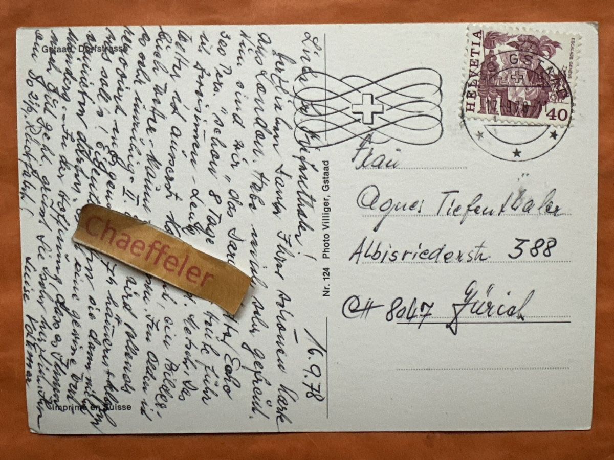 Cartes postales: 1978 Gstaad, Dorfstrasse Schweiz – D'occasion à Zürich par Chaeffeler 1