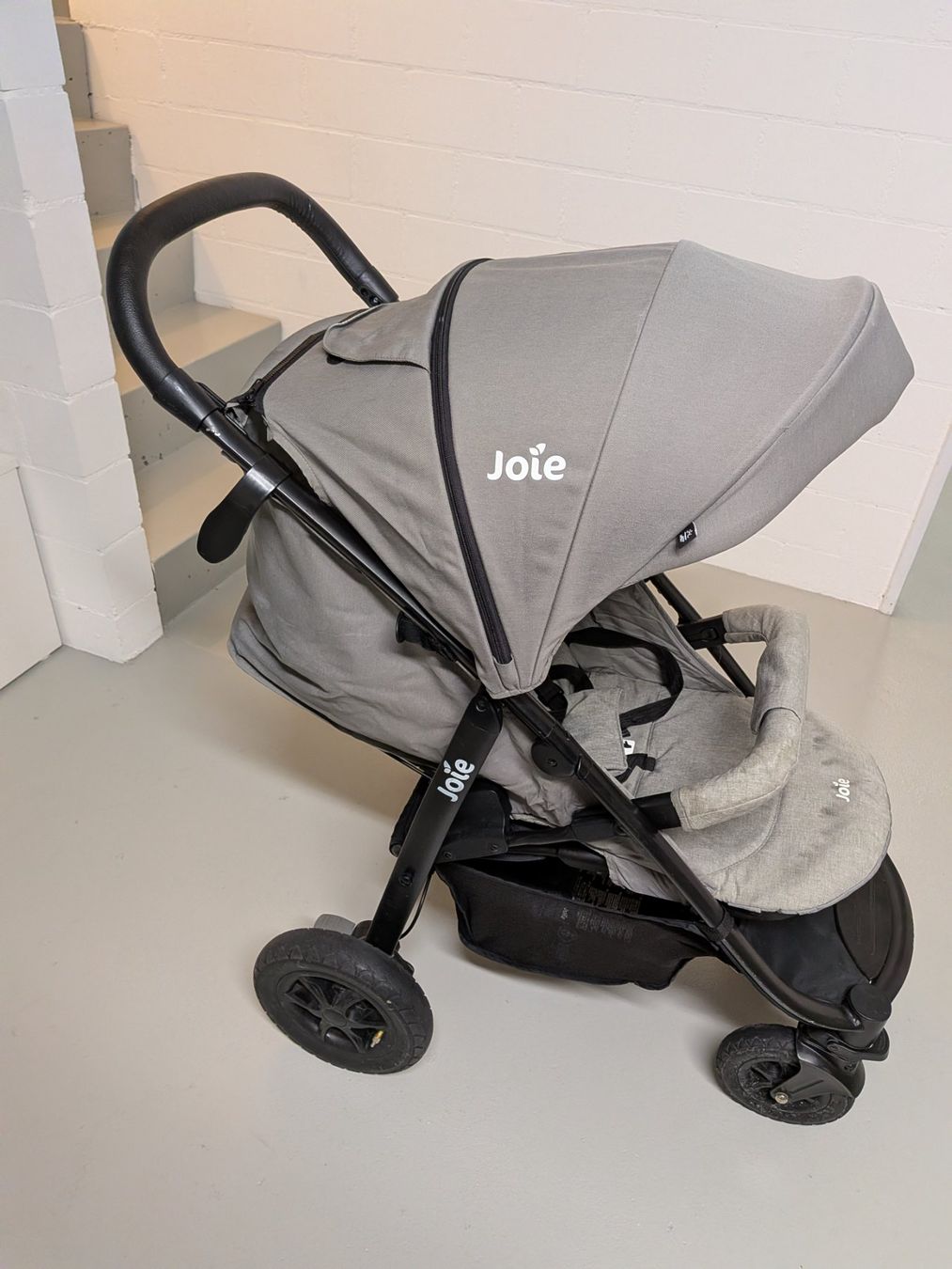 Joie Kinderwagen: Joie Literax inkl Fusssack und Regenschutz – Gebraucht aus Dättlikon von michaela.b1987 1
