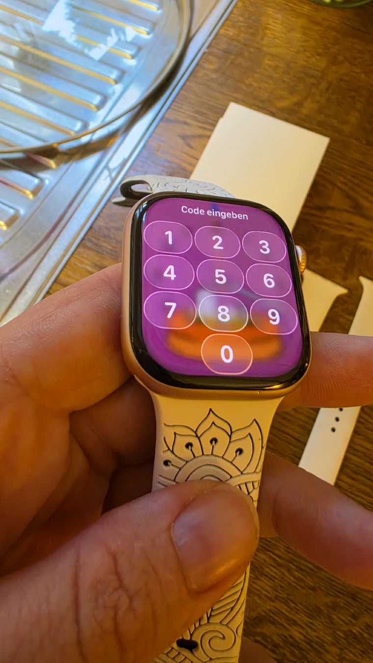 Apple Smartwatch: Apple Watch 11 44mm Rosé Gold – Usato da Buchrain venduto da electrify87 1