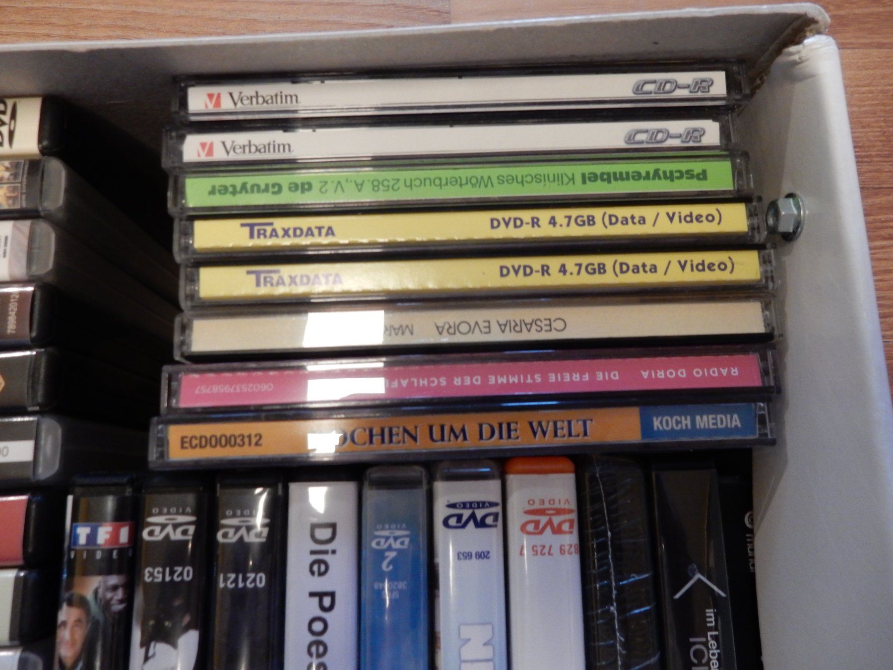 Tutti i DVDs: DVD und CDs – Usato da Neuenegg venduto da wisteibe 4
