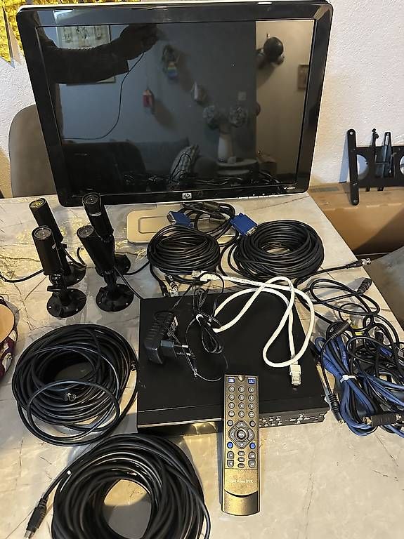 Videocamere: Video surveillance – Usato da Lausanne venduto da inf_vlh8 4