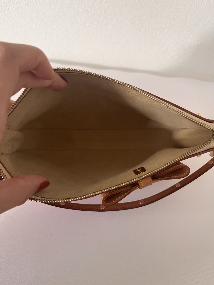Louis Vuitton Borse da donna: Louis Vuitton Cherry Blossom Pochette – Usato da Luzern venduto da bambola92 4