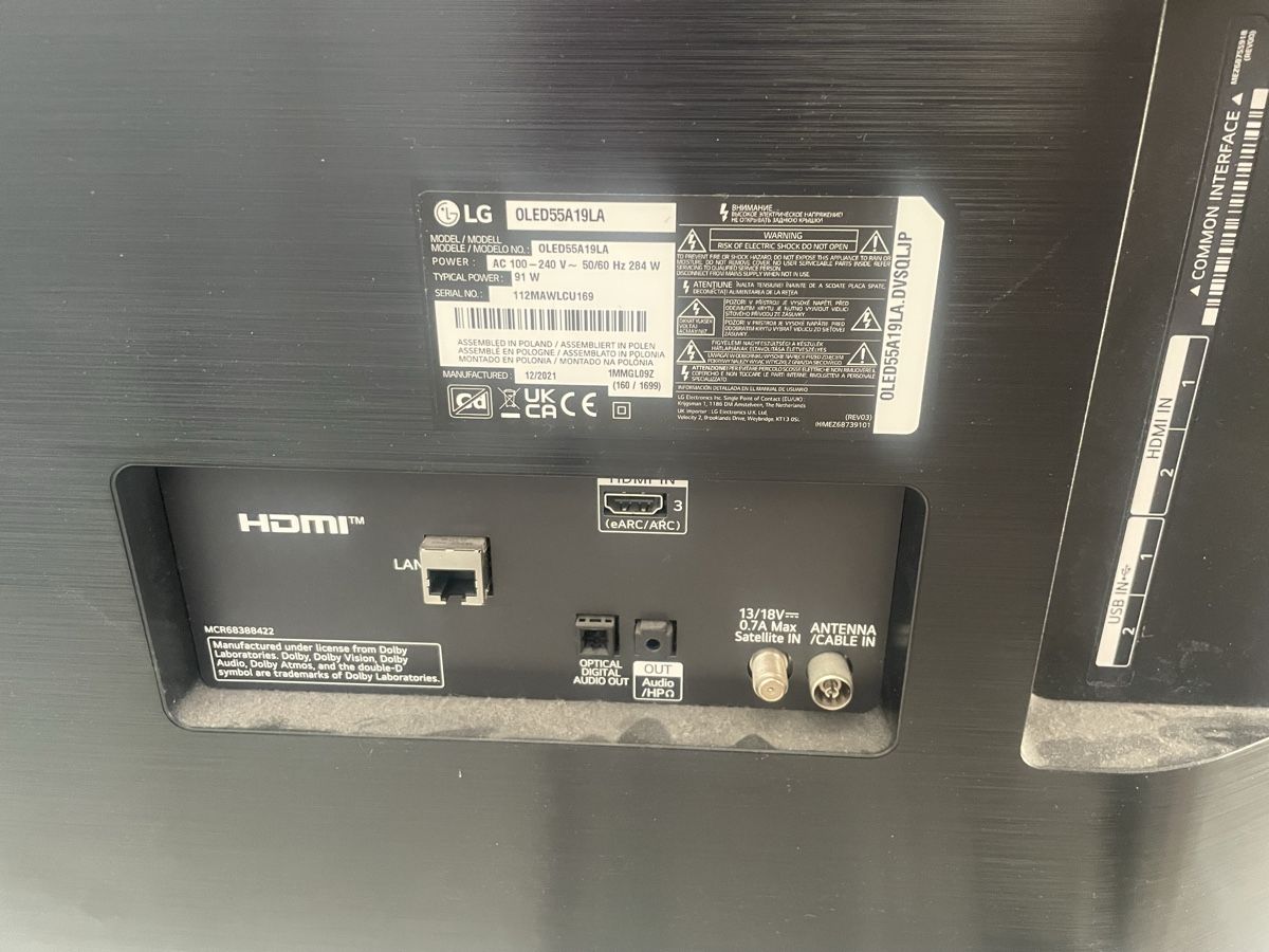 LG Appareils TV: LG OLED Fernseher – Neuf (Voir description) à GOLDACH par seller01 1
