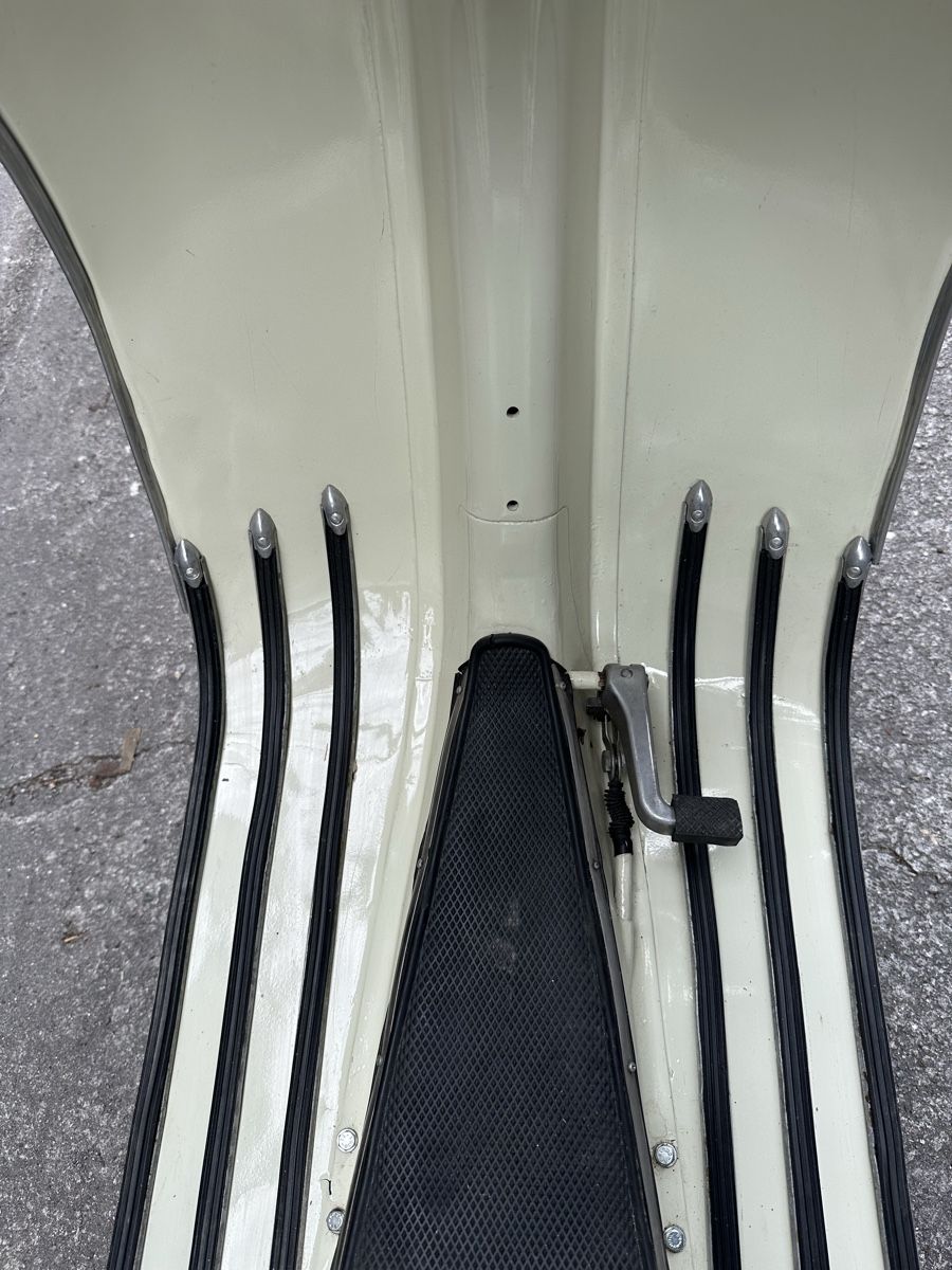 Piaggio Scooter: Vespa GL 1964 – Usato da St. Moritz venduto da Bao92 5